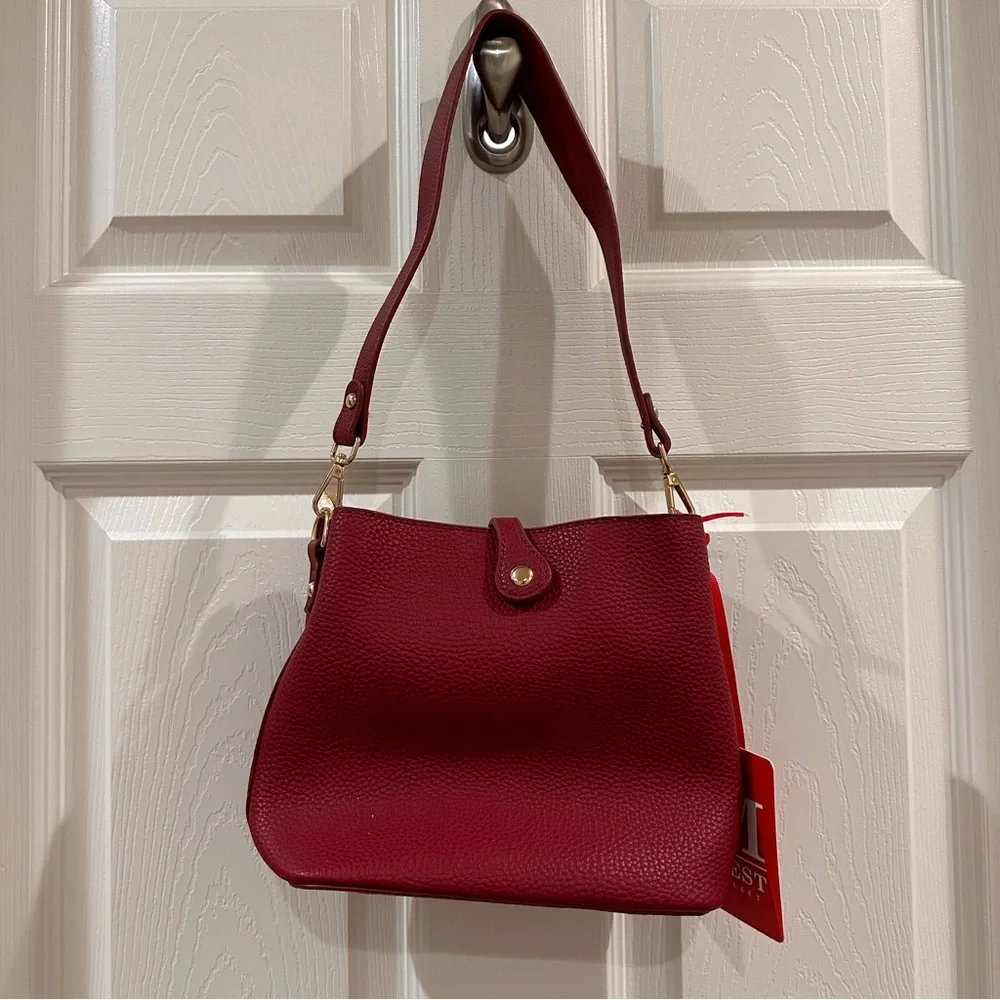 Montana West Red Crossbody Bag with Textured Material and Gold Hardware